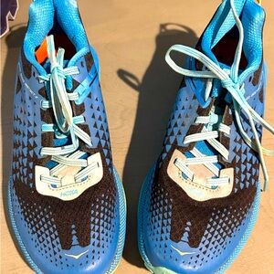 Hoka women’s size 9